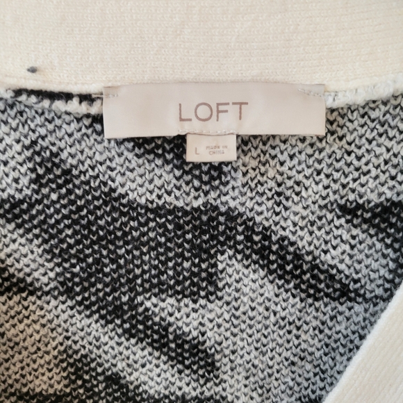 Loft Houndstooth Button Up Cardigan - Picture 3 of 5